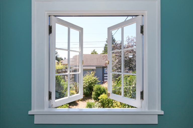 Revitalize Your Home: Guide to Replacement Windows in Roseville