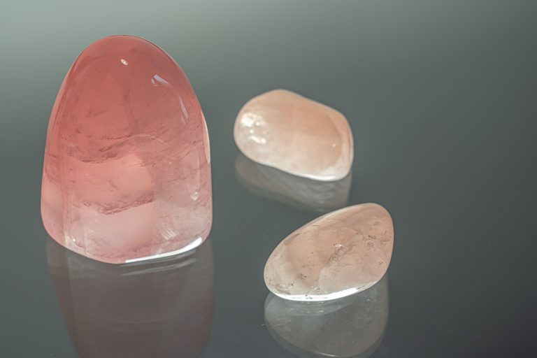 How the Setting Shapes a Morganite’s Color and Light